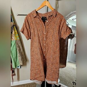 Size medium Tahari linen dress